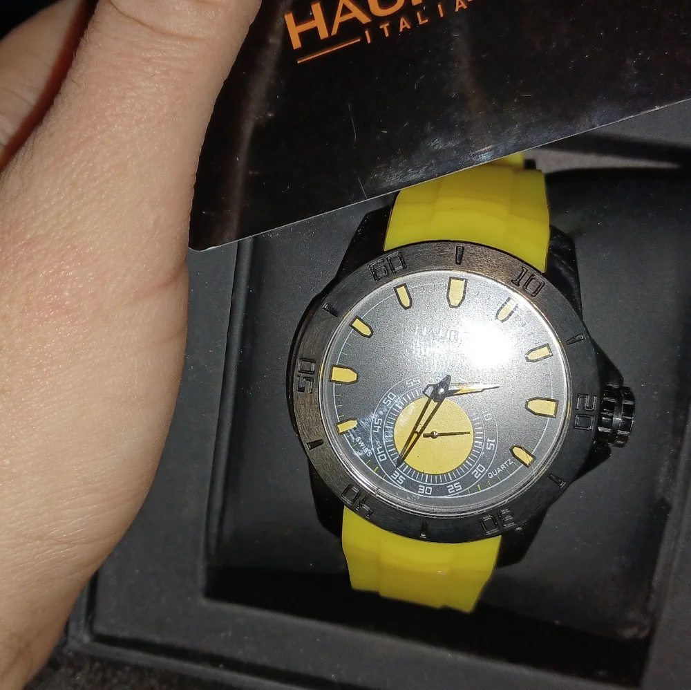 Italian made mens casual watch.   NEW  never worn - Picture 5 of 8